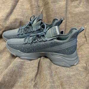 All orders ship in the next 1-3 business days!
Light Blue Steve Madden Sneakers